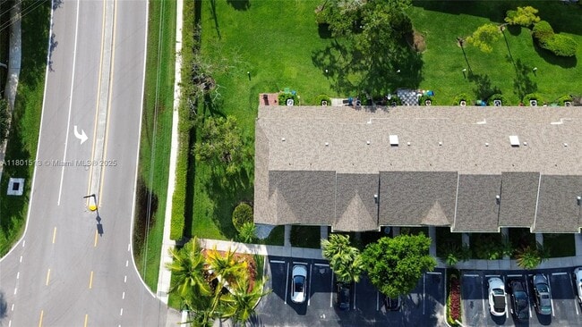 Building Photo - 55 Truman Dr