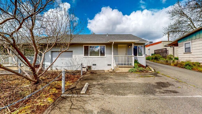 Building Photo - 4940-4942 Sonoma Highway