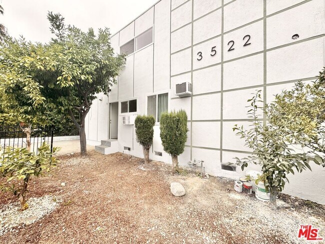 Building Photo - 3522 Bellevue Ave