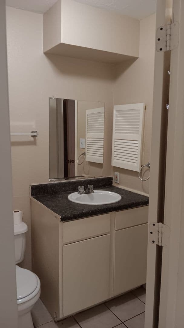 Building Photo - 6630 W Fuqua St