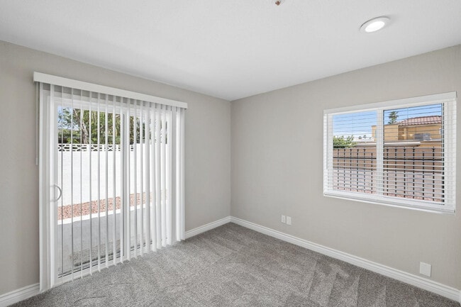 Building Photo - 7826 E Heatherbrae Ave