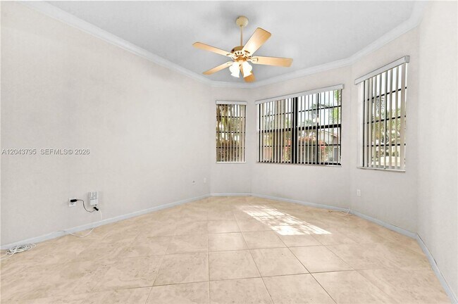 Building Photo - 6823 Fabiano Cir
