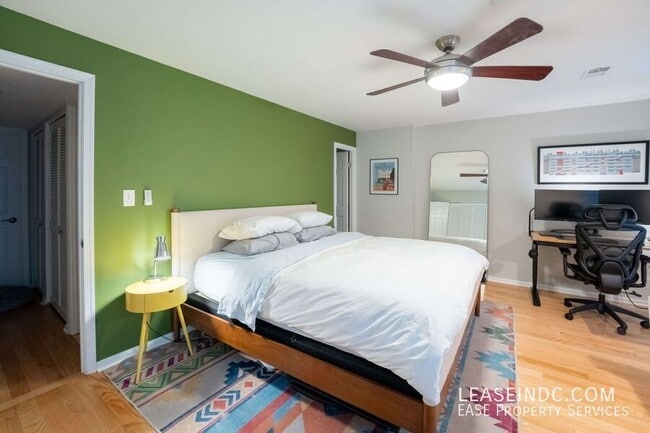 Building Photo - 1325 13th St NW