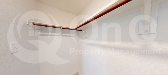 Building Photo - 14017 Ilderton St