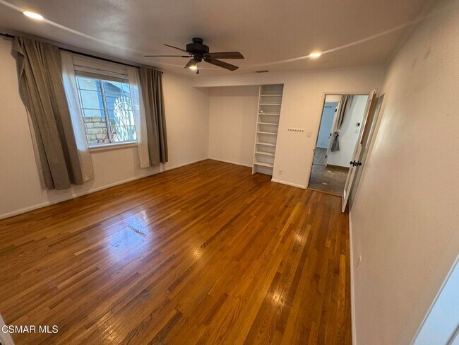 Building Photo - 7358 Jumilla Ave