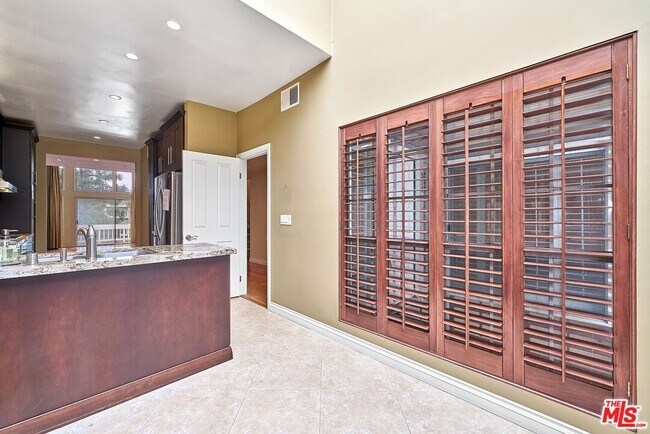 Building Photo - 13078 Mindanao Wy
