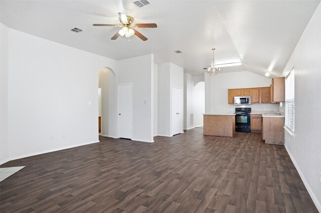 Building Photo - 5517 Timber Ridge Ct