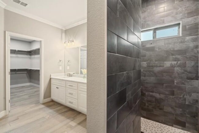 Building Photo - 406 Mountain View Dr