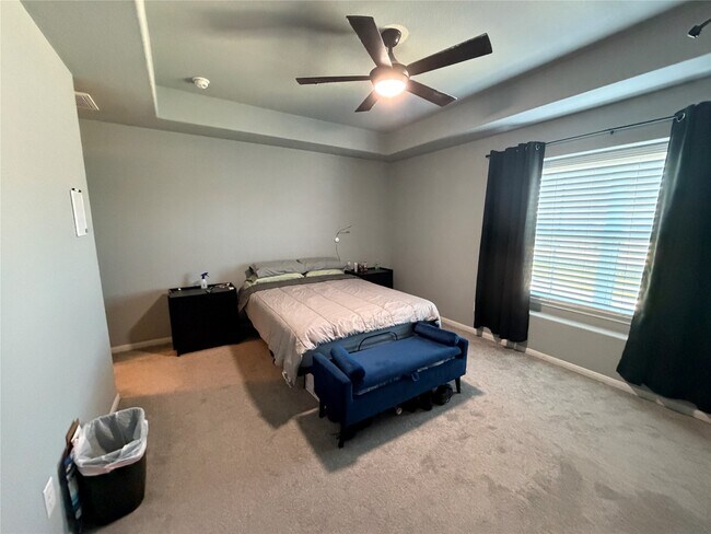 Building Photo - 15218 Loys Coves Ct