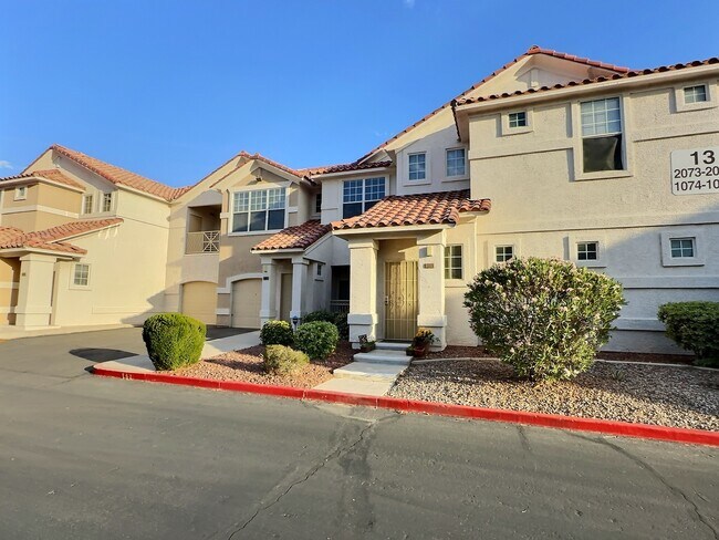 Building Photo - 8555 W Russell Rd