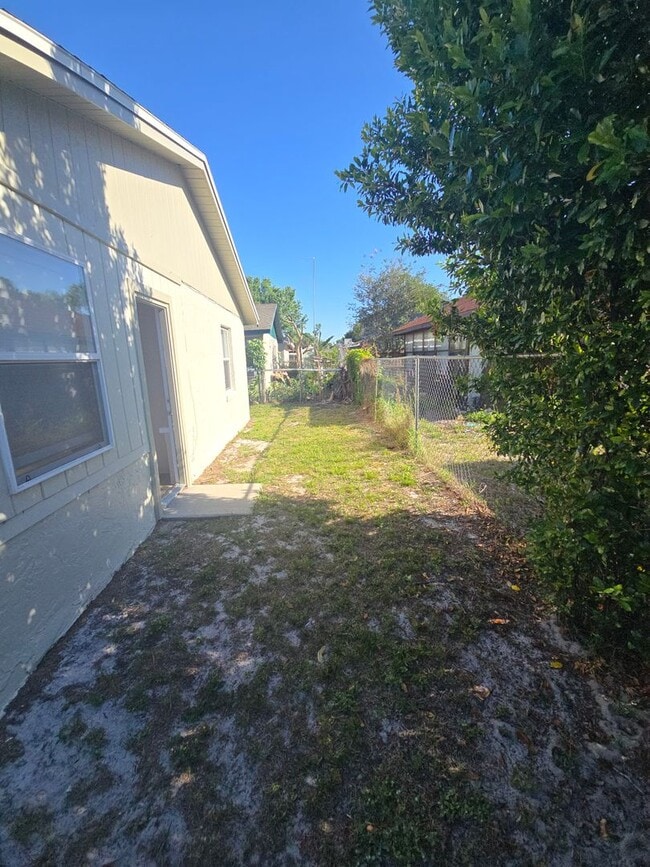 Building Photo - Nicely remodeled 2 bath 2 bed home