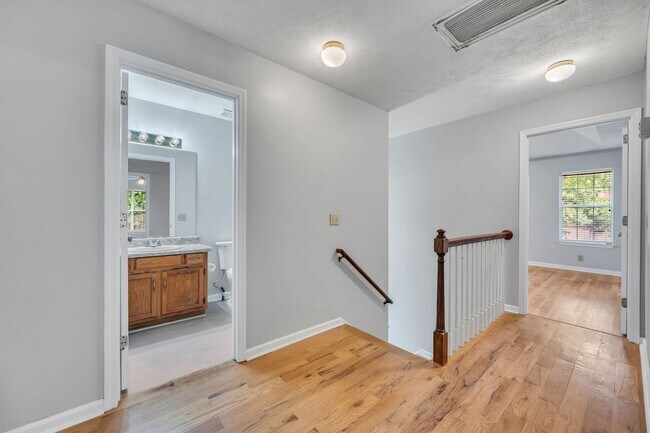 Building Photo - Bradford Hills Rental