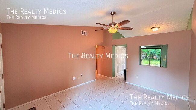 Building Photo - 12209 Coral Reef Dr