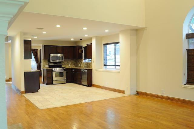 Building Photo - 8502 Tyhurst Dr