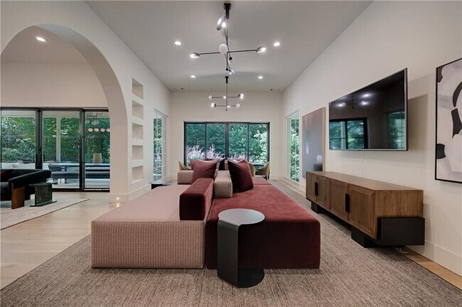 Building Photo - 3570 Knollwood Dr NW