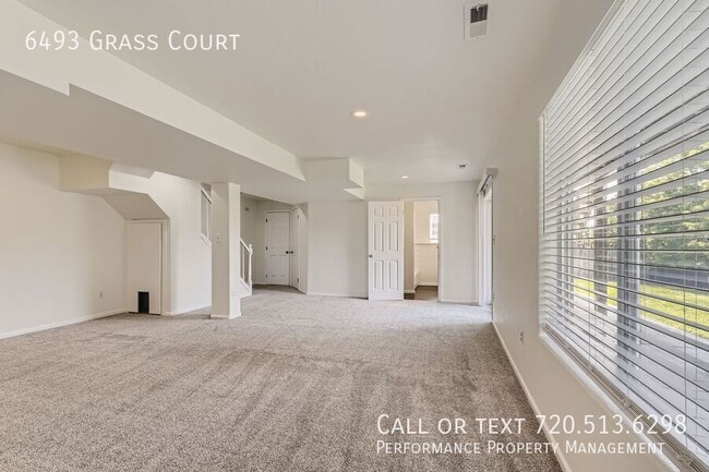 Building Photo - 6493 Grass Ct