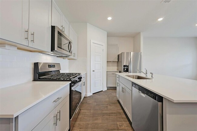 Building Photo - 313 Merriman Rd