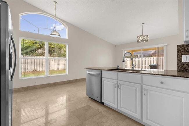 Building Photo - 10218 Facet Ct