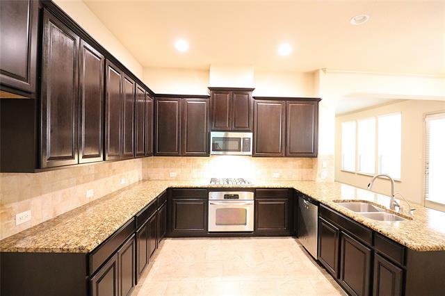 Building Photo - 2467 Embleton Dr