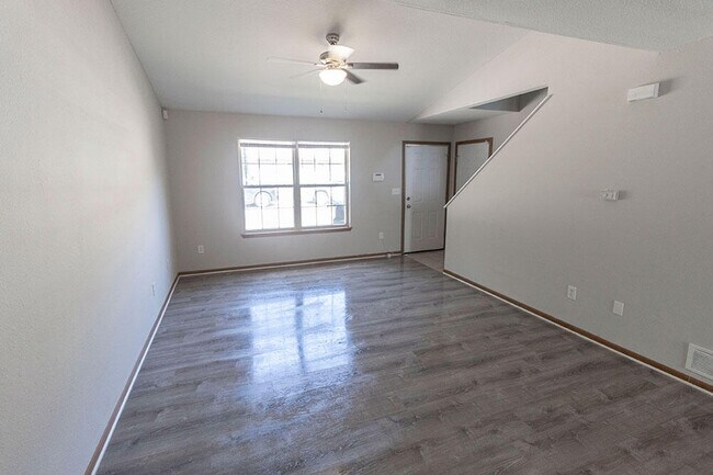 Building Photo - 1507 Bodie Dr