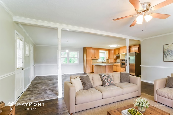 Building Photo - 2518 Fairgreen Dr