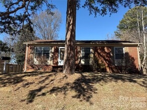 Building Photo - 4428 Brooktree Dr