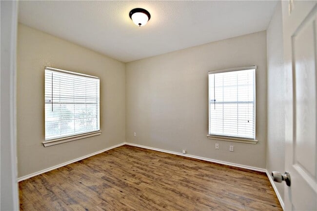 Building Photo - 9207 Brandts Wood St