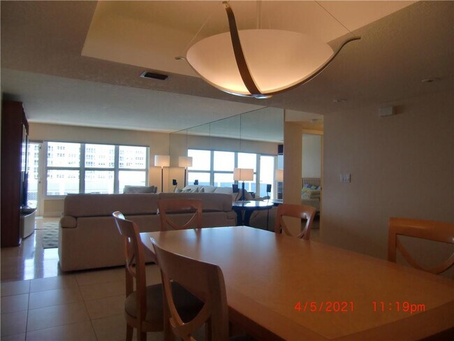Building Photo - 3500 Galt Ocean Dr