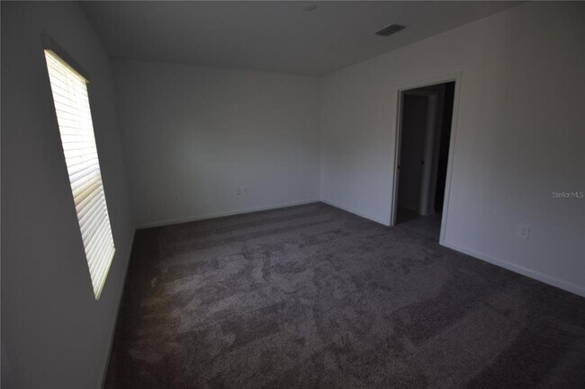 Building Photo - 2839 Armstrong Ave