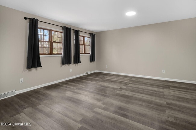 Building Photo - 3 Terry Ct