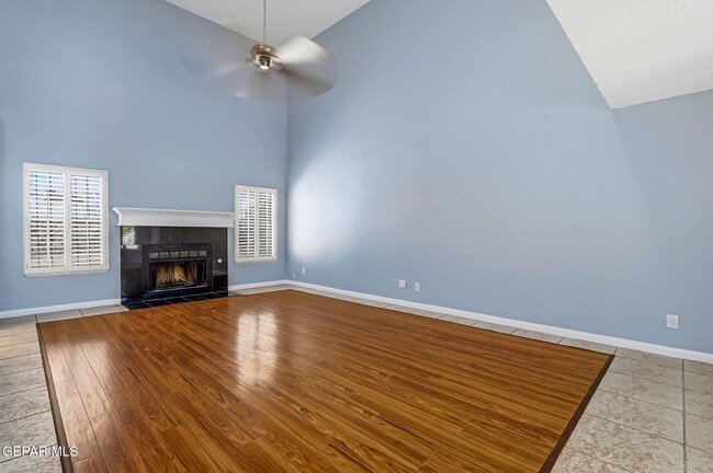 Building Photo - 6141 Sierra Valle Ln