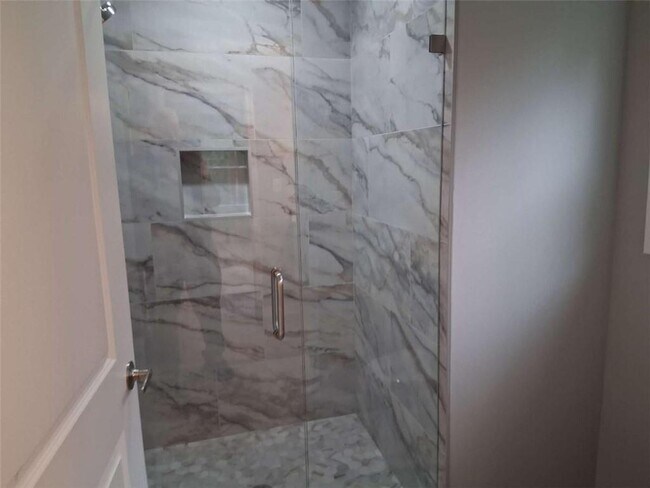 Building Photo - 3180 Tackett Rd