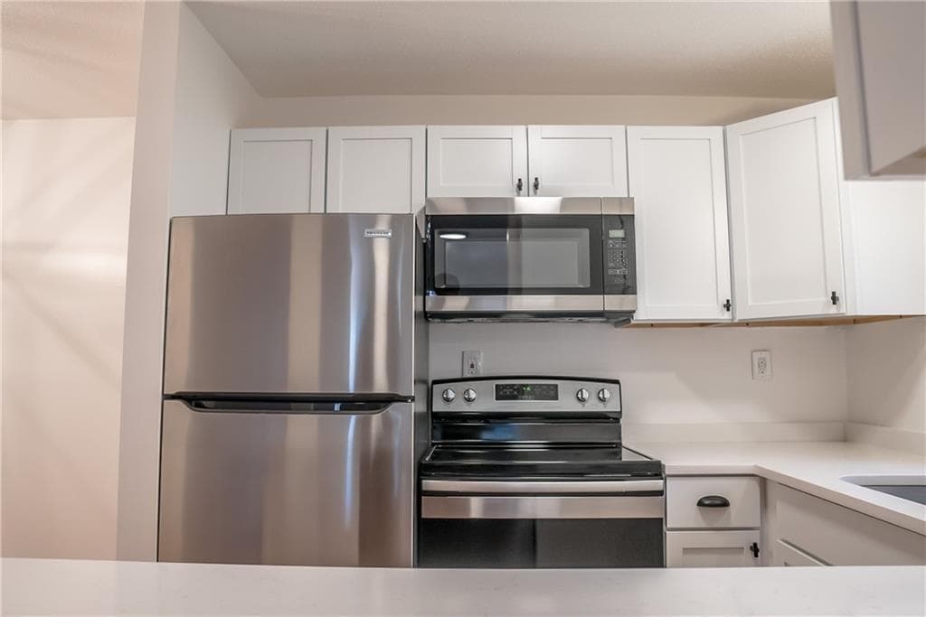 Building Photo - 728 Beverage Hill Ave