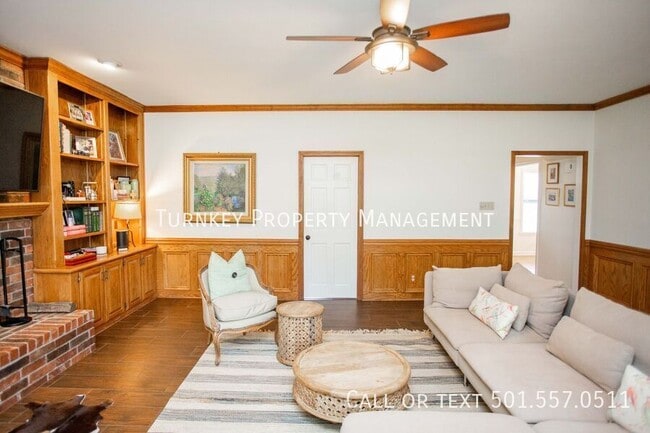 Building Photo - 14205 Longtree Dr