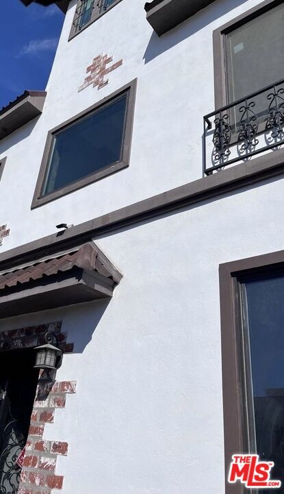 Building Photo - 3541 5th St