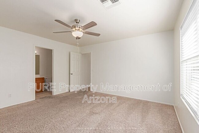 Building Photo - 8132 E Onza Ave