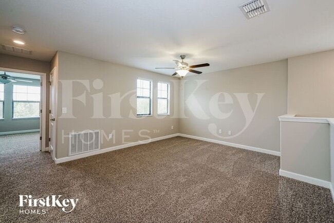 Building Photo - 931 Terra Vista St