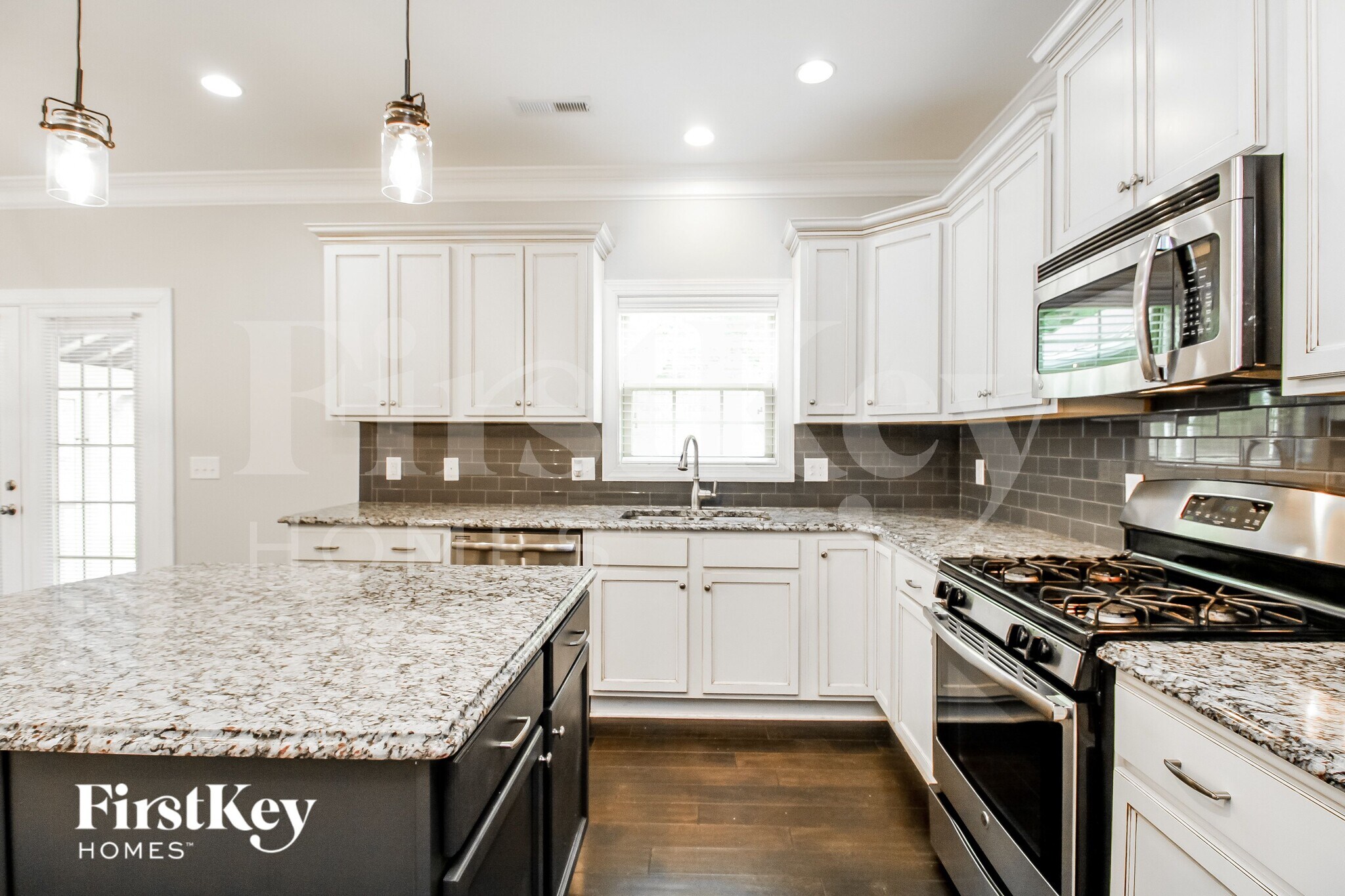 Building Photo - 4669 Pebble Lake Dr