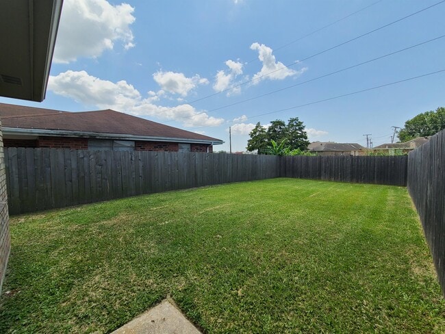 Building Photo - 3308 Pakenham Dr