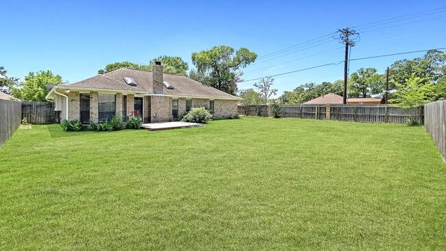 Building Photo - 2901 Pueblo Ct S