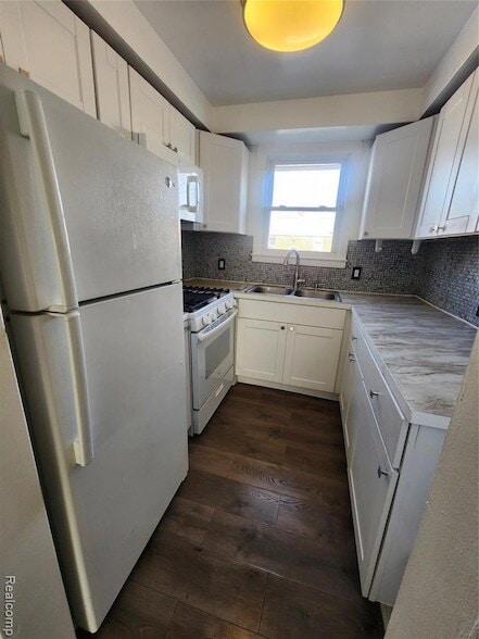 Building Photo - 20248 Schaefer Hwy