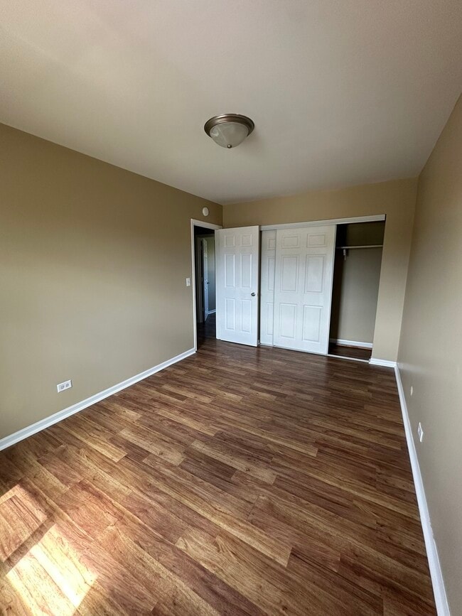 Building Photo - 2152 Mallard Ln