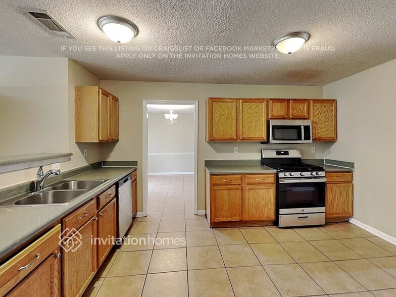 Building Photo - 3669 Buffalo Ct