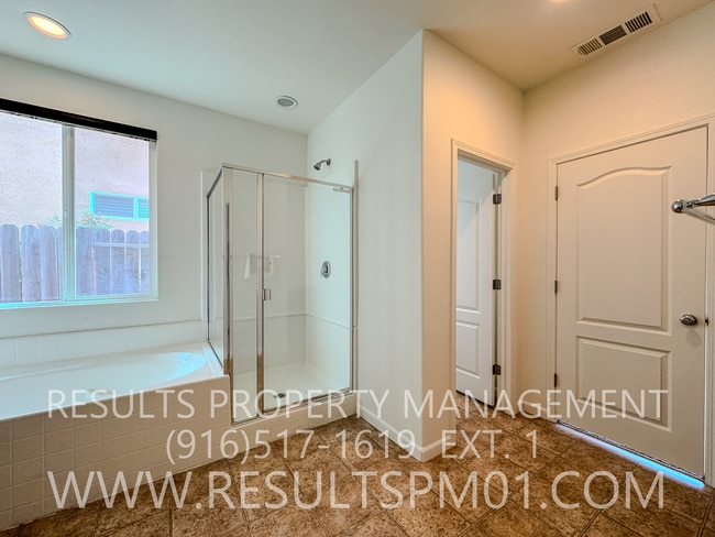 Building Photo - Newly Upgraded West Roseville 4 Bed 3 Bath...