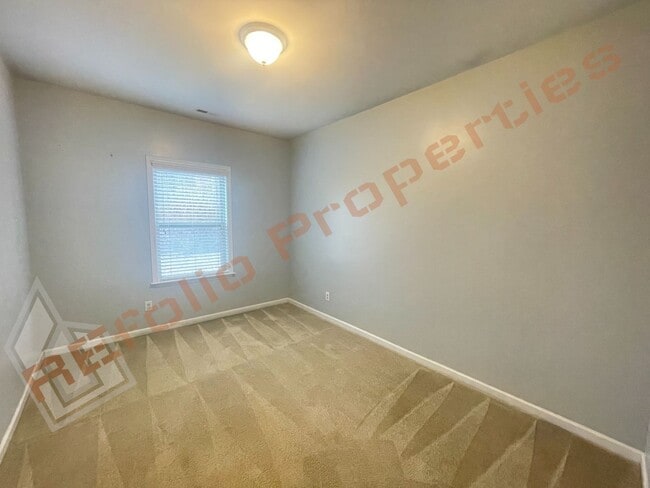 Building Photo - Beautiful 4 Bedroom, 3 Car Garage Home with a Screened Patio @ Flowers Plantation, Clayton, May 7th!