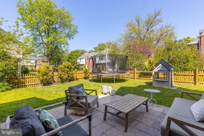 Building Photo - 4500 Eastway Ct