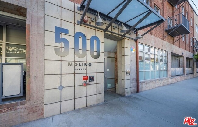 Building Photo - 500 Molino St