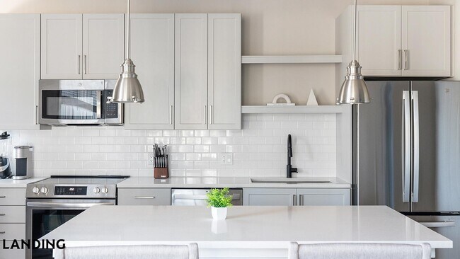 Building Photo - 300 E Broad St