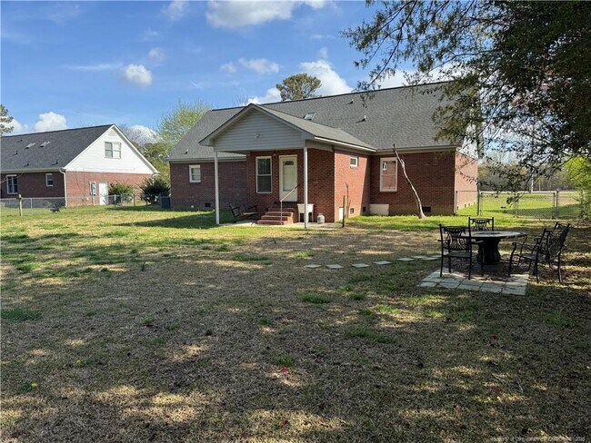 Building Photo - 5870 McDonald Rd