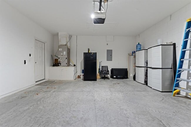 Building Photo - 4704 Blue Diamond St